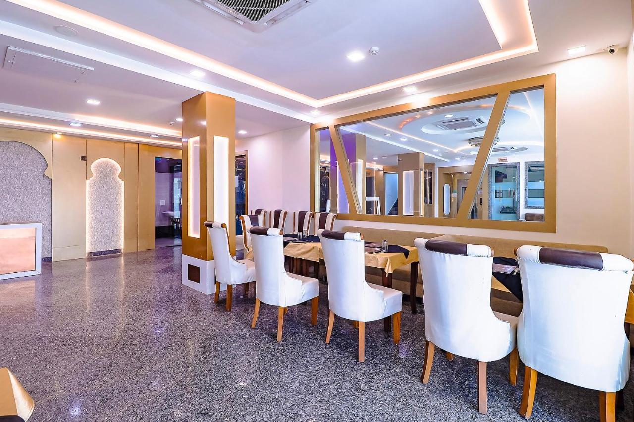Hotel Fabhotel Swess Grand 3*