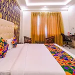 Fabhotel Swess Grand