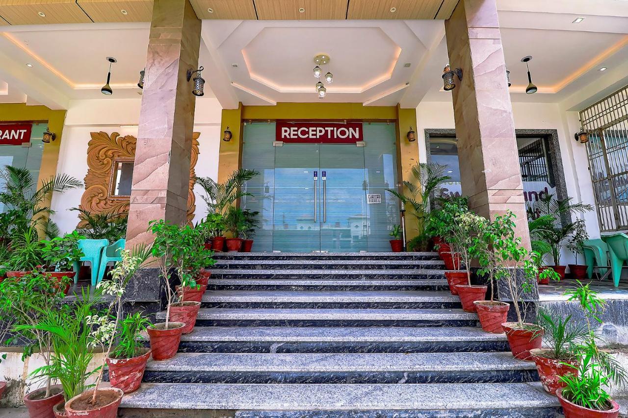 Fabhotel Swess Grand Hotel 3*